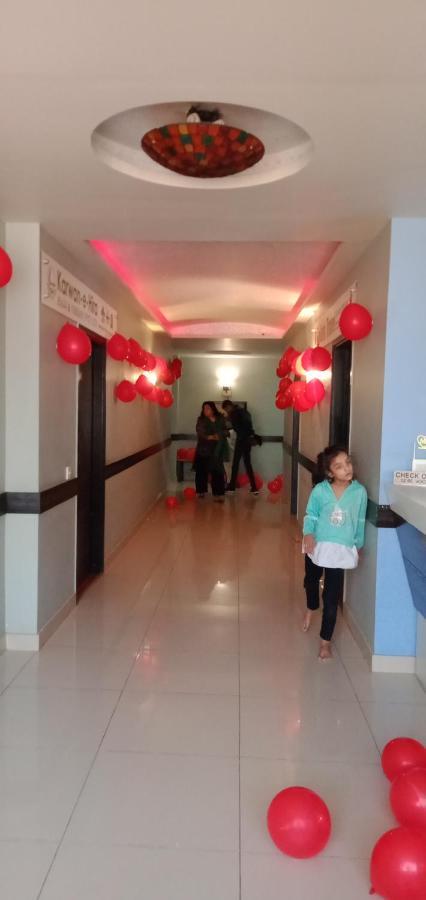 Hira Guest House Karachi Ngoại thất bức ảnh