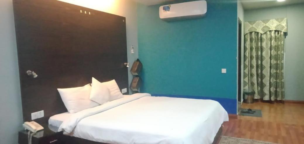 Hira Guest House Karachi Ngoại thất bức ảnh