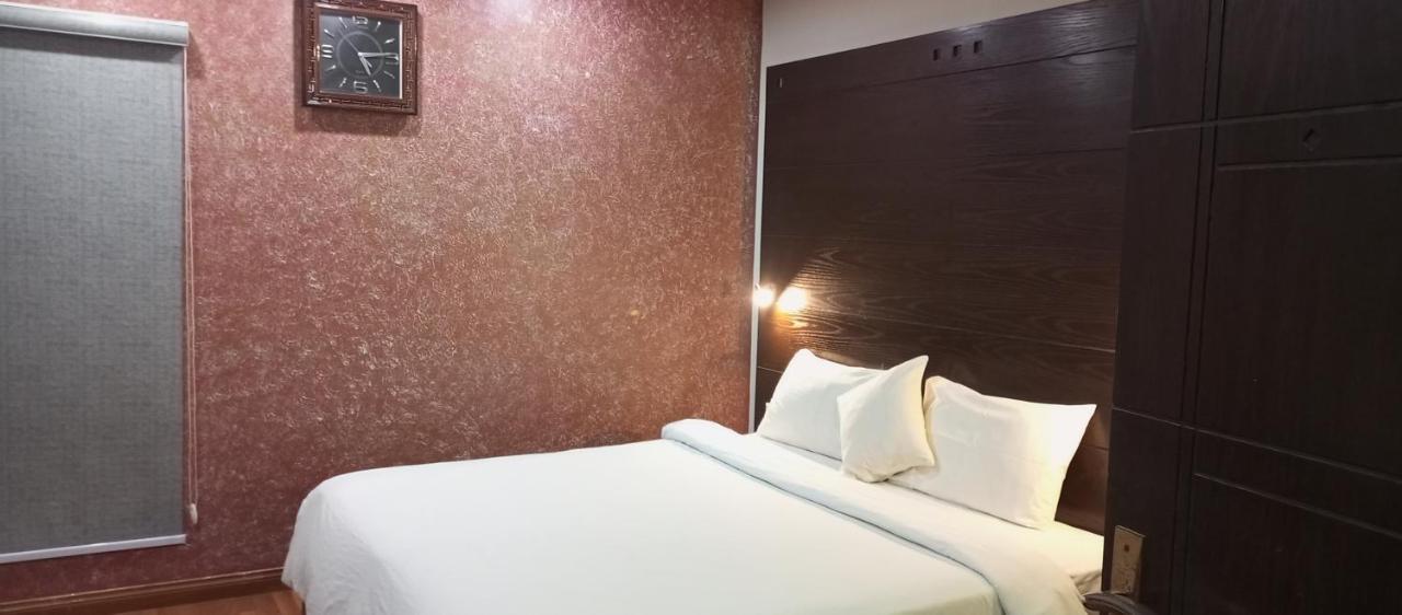 Hira Guest House Karachi Ngoại thất bức ảnh