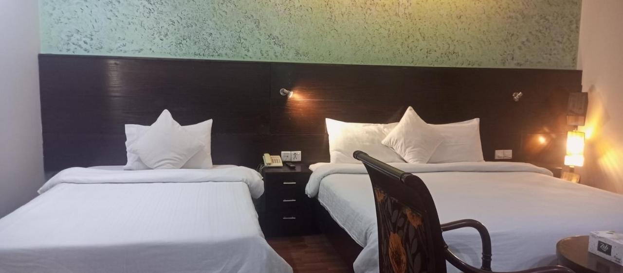 Hira Guest House Karachi Ngoại thất bức ảnh